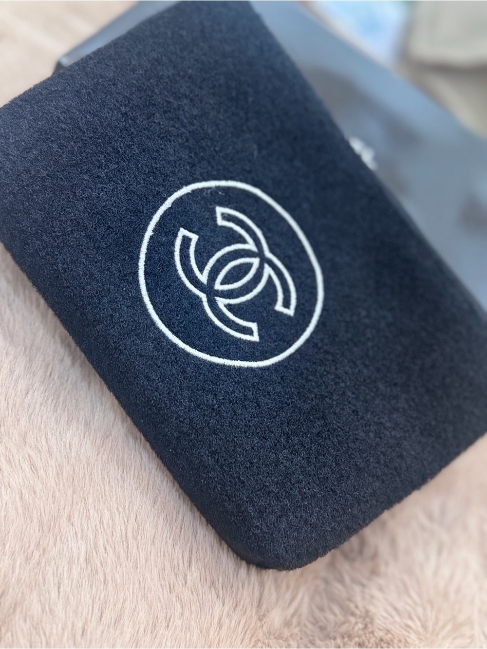 GWP-CHANEL Black Wool Pouch with White Logo